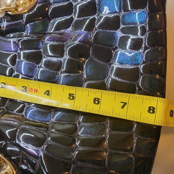 Zooler Global Glossy Crocodile Patern Bag - Picture 15 of 15